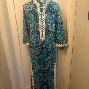 Lilly Pulitzer Blue and Pink Patterned Garment